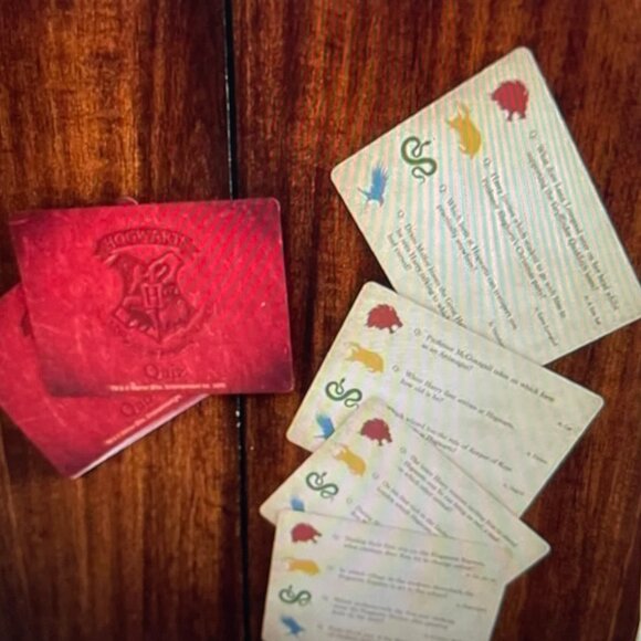 Paladone Harry Potter Hogwarts English Trivia Quiz - Picture 5 of 6